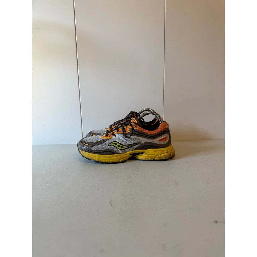 Saucony Omni 9 KDZ Mens Running Shoes Grey Orange Yellow Size 6M YF25AAA